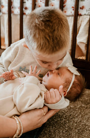 Baby Sis / Baby Bro – Embroidered Cream Bubble Romper | Pink or Blue Thread Little Mama Shirt
